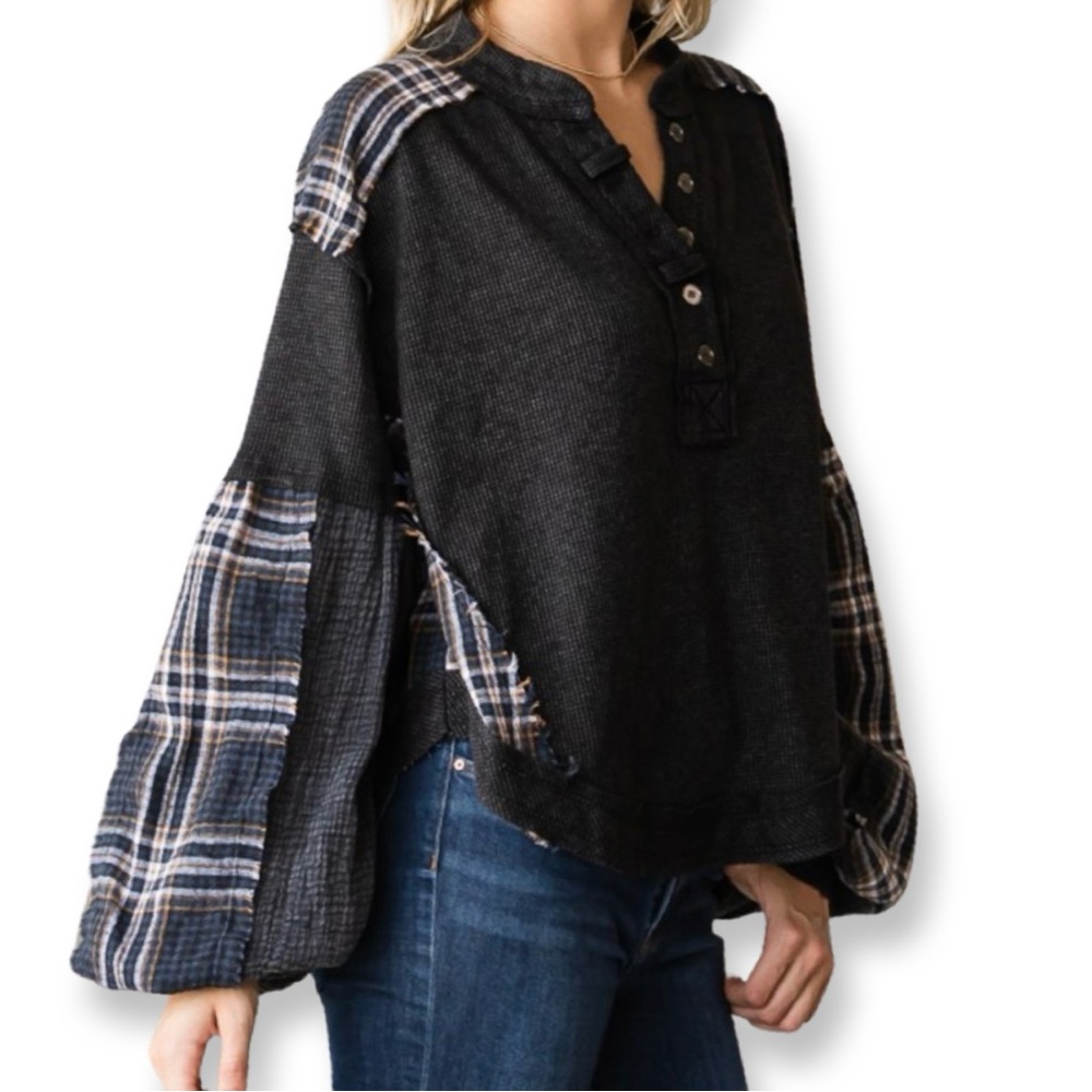 Cozy Onyx Top